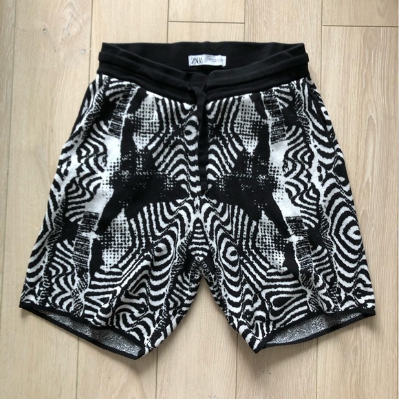 Zara Zebra Camo Knitted Shorts in Black & White Size S - Picture 1 of 8